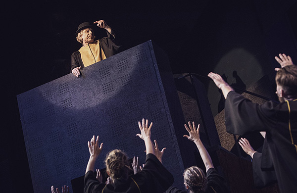 Proces. Spektakl muzyczny